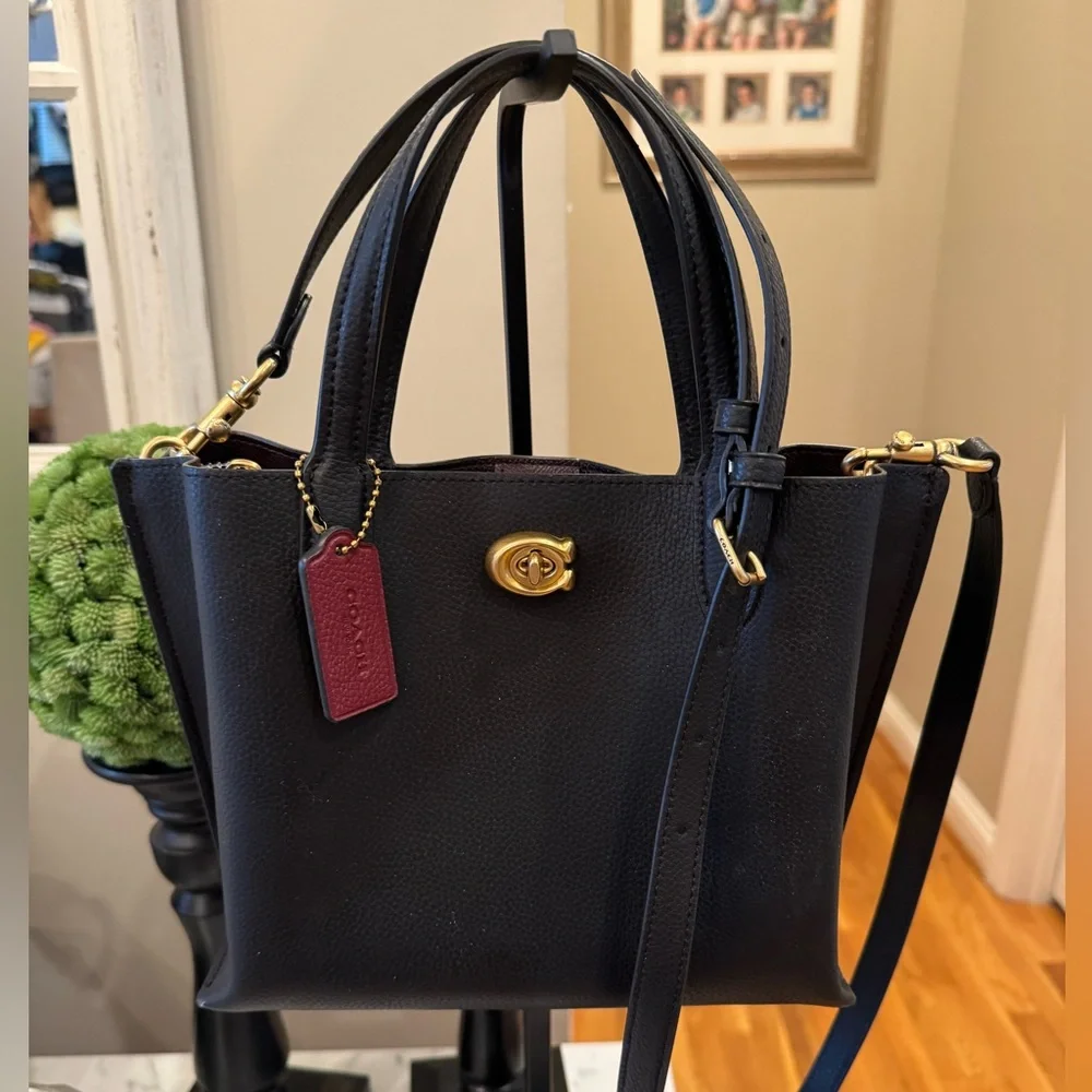 Coach - Willow Tote 24 - 2022 - Black with Burgundy interior/hangtag. EUC - Picture 1 of 11